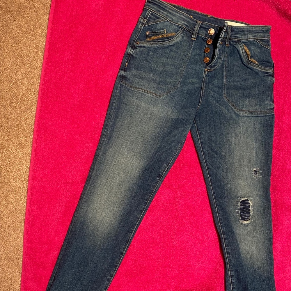 High waisted boyfriend jeans